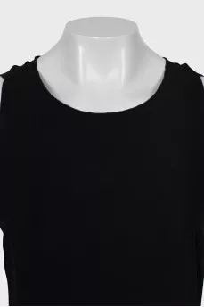 Fitted dress with back decoration