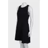 Fitted dress with back decoration