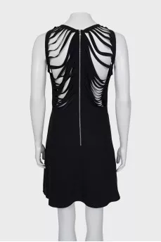 Fitted dress with back decoration