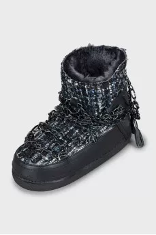 Insulated ugg boots made of leather and textile