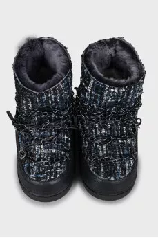 Insulated ugg boots made of leather and textile