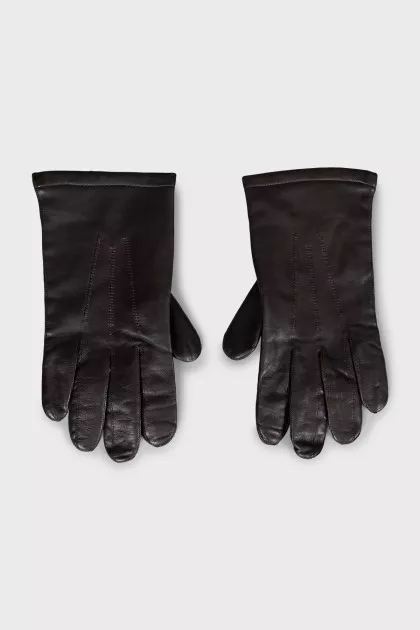 Brown leather gloves