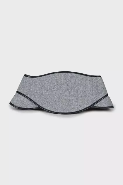 Quilted waistband with velcro