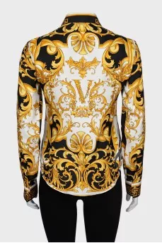 Fitted shirt with print and tag