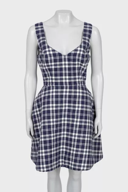 Fitted sarafan with a checkered print