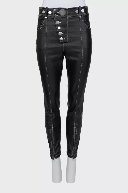 Skinny jeans with contrast seams