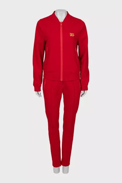 Red tracksuit with arrows
