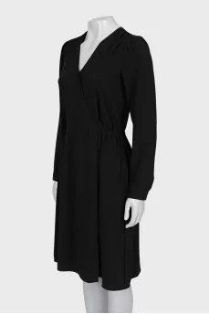 Fitted dress with long sleeves