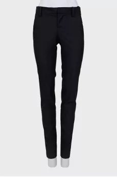 Wool trousers with a mid-rise