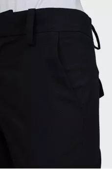 Wool trousers with a mid-rise