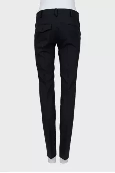 Wool trousers with a mid-rise