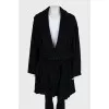 Loose-fitting coat with belt