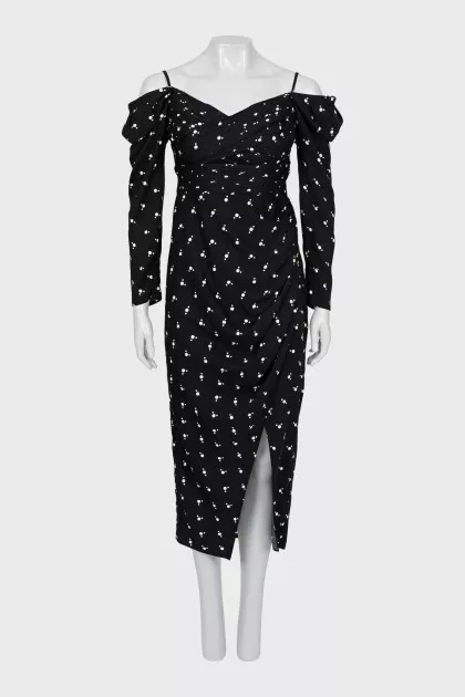 Dress with a printed slit
