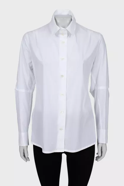 Fitted white shirt