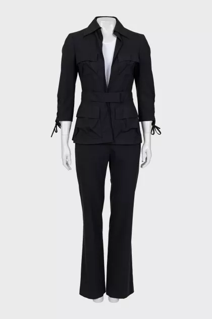 Wool suit with patch pockets