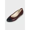 Two-tone ballet flats with embroidered logo