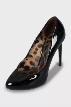 Black patent leather shoes