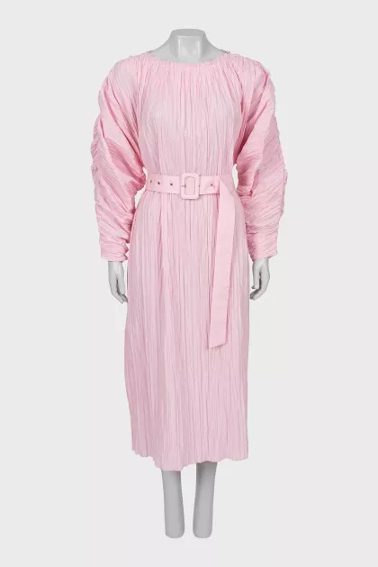 Pleated dress with voluminous sleeves