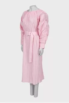 Pleated dress with voluminous sleeves