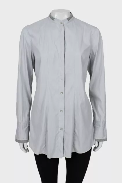 Fitted shirt with decoration