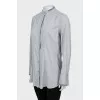 Fitted shirt with decoration