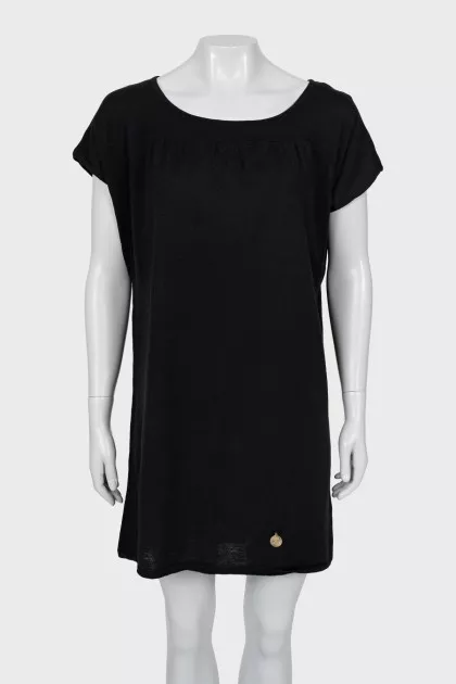 Knitted dress with a loose fit