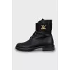 Leather boots Wonderland