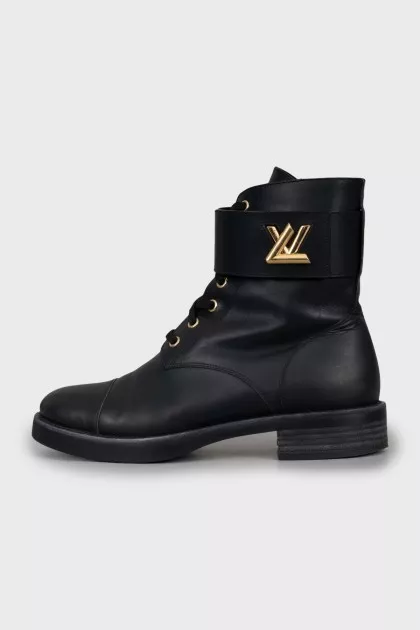 Leather boots Wonderland