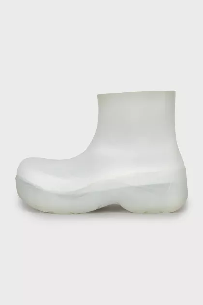Transparent rubber boots
