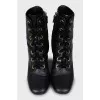 Leather ankle boots with velvet laces