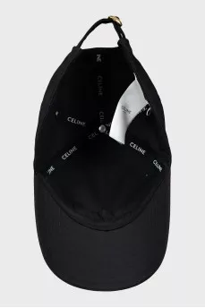 Black cap with embroidered logo