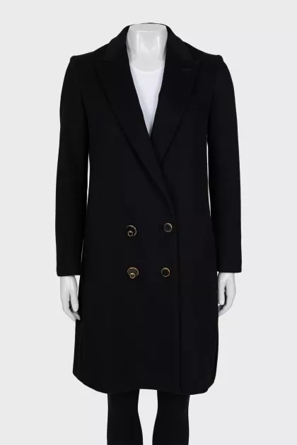 Fitted wool coat