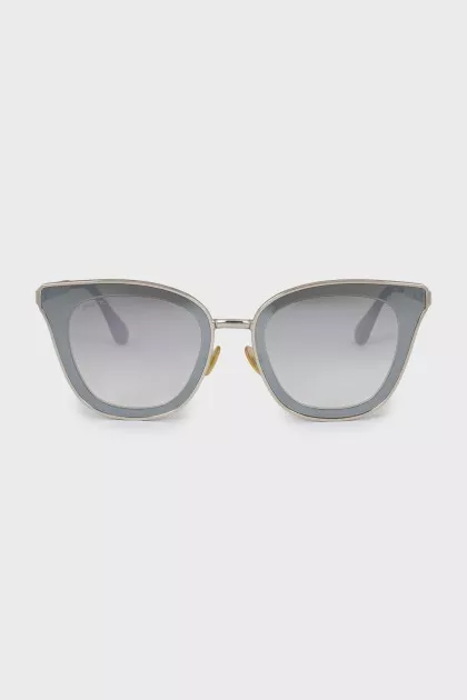 Cat eye sunglasses with decor