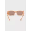 Rectangular sunglasses with logo