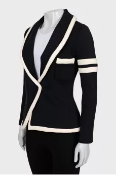 Black and white fitted jacket