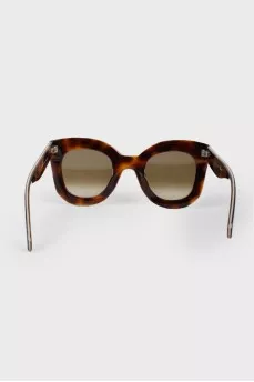 Sunglasses with a massive frame