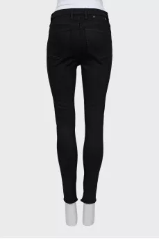 Skinny jeans with raw hem