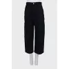 Cropped jeans with patch pockets