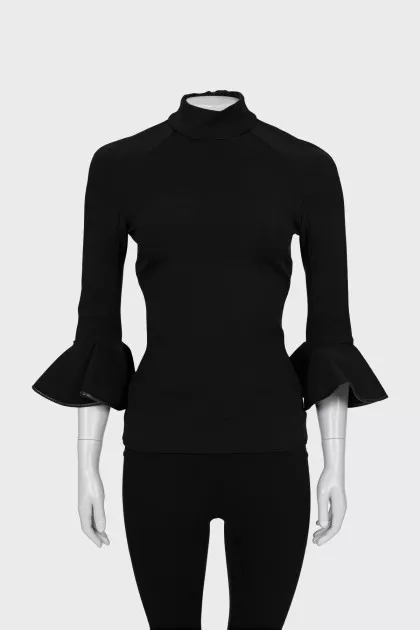 Blouse with frill on sleeves