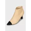 Leather ankle boots with textile toe
