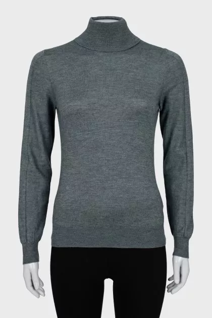 Gray cashmere and silk turtleneck