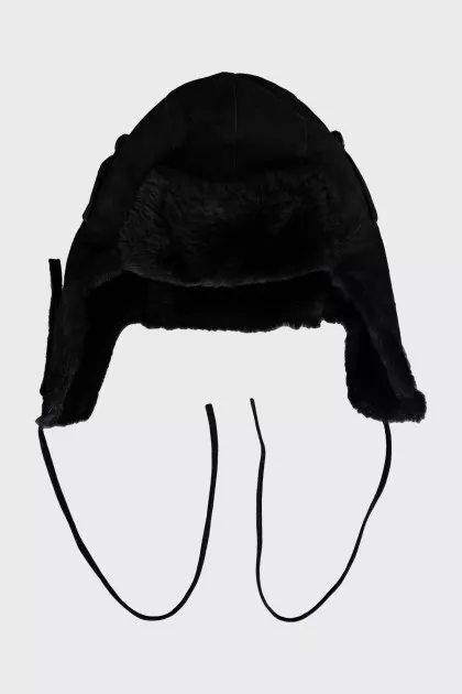 Insulated hat in black