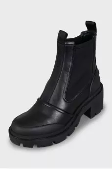 Leather boots with block heels