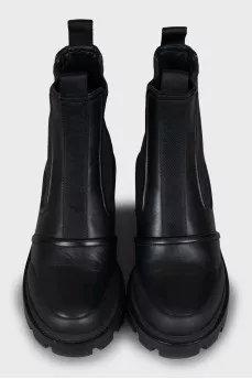 Leather boots with block heels