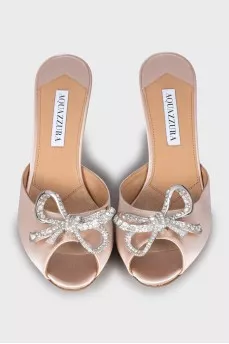 Carrie mules