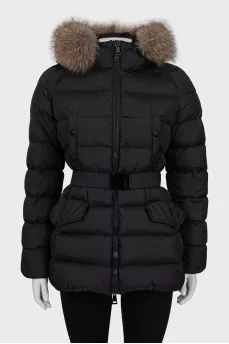 Fitted down jacket with tag