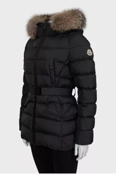 Fitted down jacket with tag