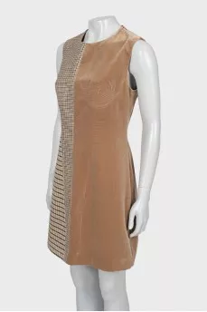 Sleeveless dress in a combination print