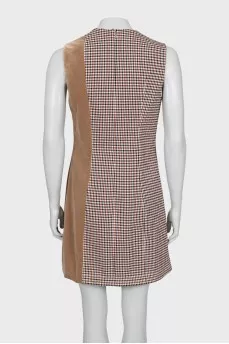 Sleeveless dress in a combination print