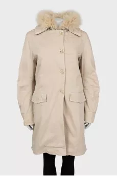 Beige parka insulated with fur